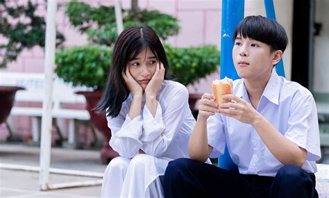 Khán giả yêu nhạc vẫn ngoài vai trò ca sĩ, phạm đình thái ngân cũng thử sức trong lĩnh vực diễn xuất. Phạm Đình Thái Ngân hóa cậu học trò nhí nhố trong sản phẩm ...