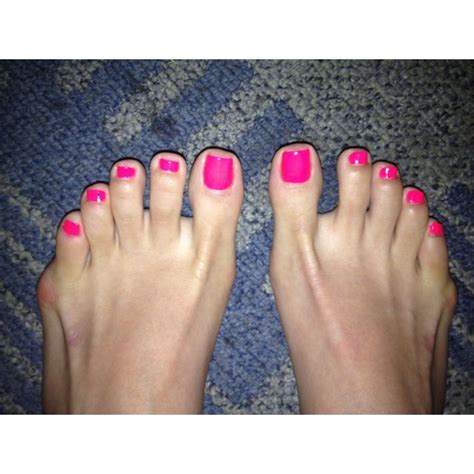 Hot Pink Toes For Vegas Next Weekend I Think So Hot Pink Toes Pink