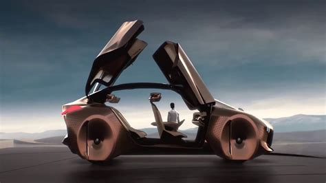 In 2100 Bmw Wants You To Drive This Car Bmw Vision Next 100 Youtube