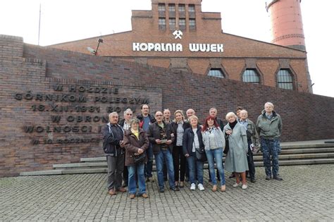 Zginęła tam jednak też prawie cała gołębia reprezentacja polski. Kluby Gazety Polskiej | Dąbrowa Górnicza: „Nocy Muzeów ...