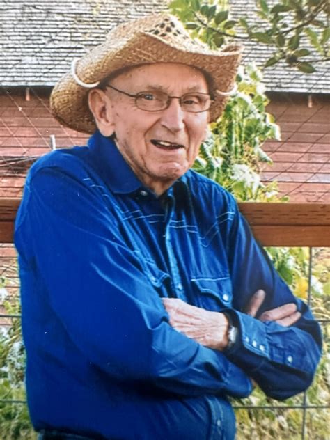 Robert Joseph "Bob" Kraft - Moles Farewell Tributes