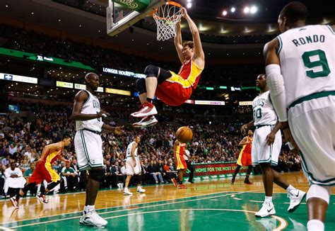 Do not miss boston celtics vs houston rockets game. Houston Rockets v Boston Celtics - Zimbio