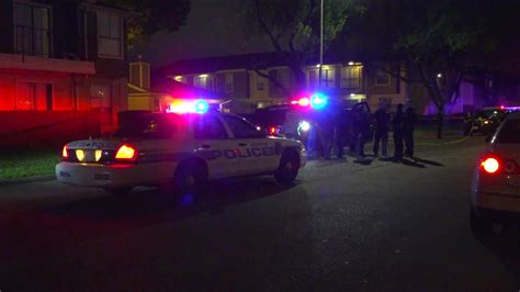 Police Investigate Southeast Houston Deadly Shooting