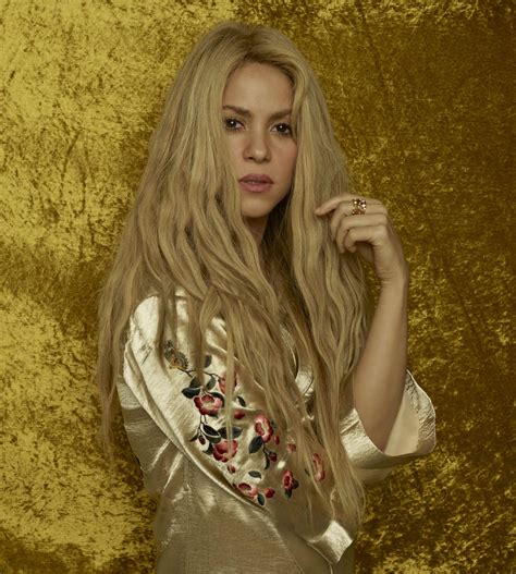 Shakira isabel mebarak ripoll, араб. Shakira - Edge Publicity