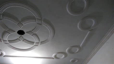 Levels can be created in the the gypsum plaster gives a smooth & flushed look to the ceiling. Raj Rajesh p o p designs | Plaster ceiling design, Simple ...