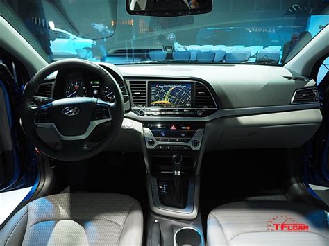 2017 hyundai elantra se sedan fwd. 2017 Hyundai Elantra Introduced at LA Auto Show - The Fast ...