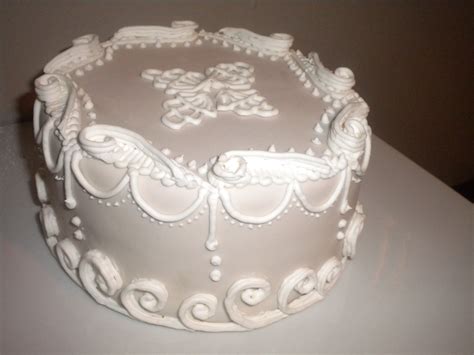Many wedding cakes feature royal icing decorations, because they can be made in advance and be quickly assembled on the cake. tscakes | Just another WordPress.com site