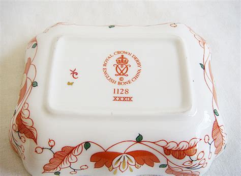 Royal Crown Derby 1128 Old Imari Trinket Dish Collectors Weekly