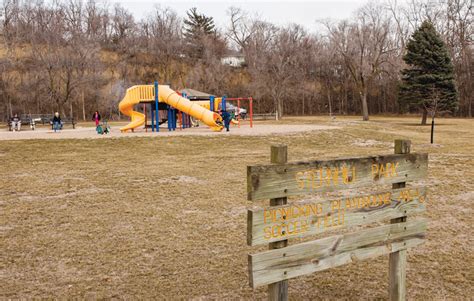 Public Gets Its Say On New Artwork For Council Bluffs Park Signs