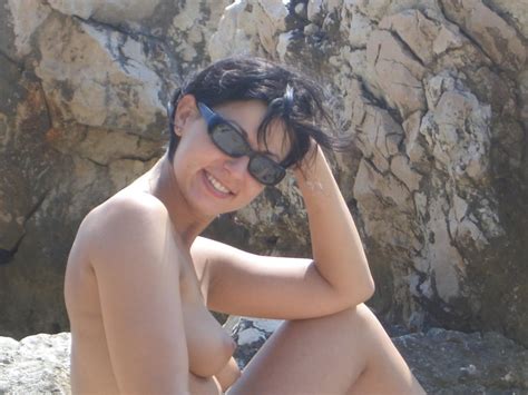 Bella Milf Nudo Che Cambia Sulla Spiaggia Di Fkk Foto Erotiche E Porno