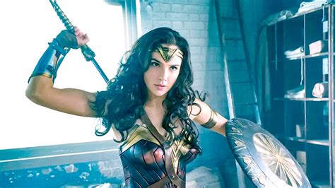 Gal Gadot Teases Wonder Woman Celebrates Years Of Casting Announcement Video Dailymotion
