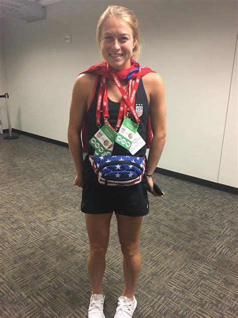 Megan anna rapinoe (/rəˈpiːnoʊ/ (listen); Megan Rapinoe (@mPinoe) | Women's soccer, Uswnt soccer ...