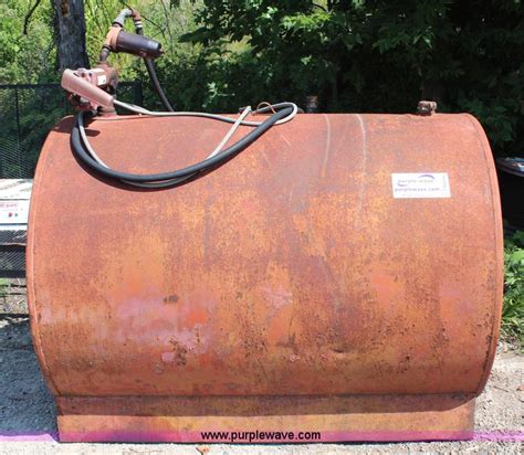 500 Gallon Fuel Tank In St Joseph Mo Item H6546 Sold Purple Wave