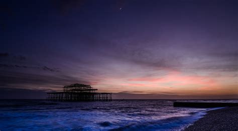 Brighton Moonlit Pier The West Pier Just After Sunset Che Flickr
