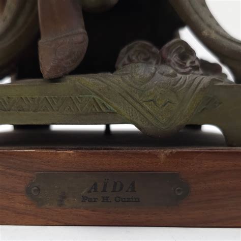 Bilder För 3096610 Aida Figur Av En Orientalisk TonÅring Med LÖn I Patinerad Kalamin Cirka