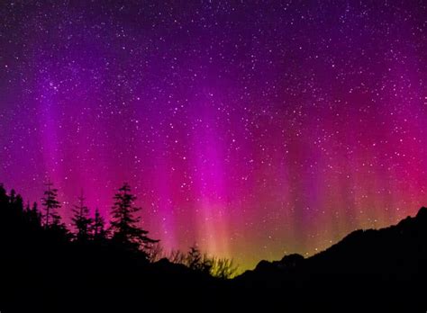 Top 7 Best Places To See The Northern Lights The