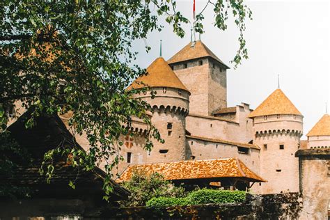 Visit Chillon Castle Château De Chillon On Lake Geneva Traveldicted