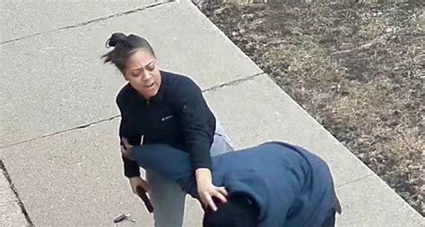 Watch Off Duty Female Officer Shoots Man Following Warning The Source