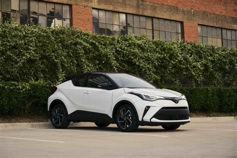 2021 Toyota C Hr Review Ratings Specs Prices And Photos The Car