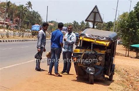 Mangalore Today Latest Main News Of Mangalore Udupi Page Serial Mishap Near Kaup Auto