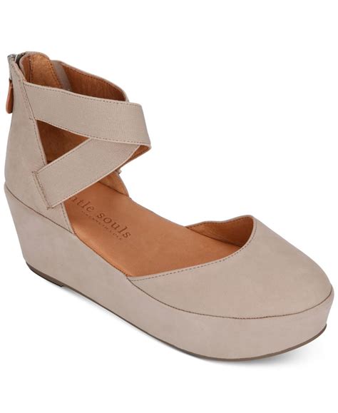 Gentle Souls By Kenneth Cole Womens Nyssa Platform Wedges And Reviews