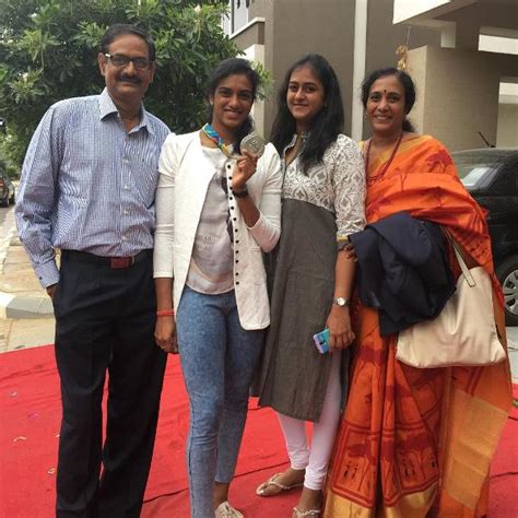 Pv sindhu with her sister. P. V. Sindhu Wiki, Age, Boyfriend, Husband, Family, Caste, Biography & More - WikiBio