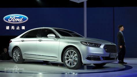 2016 Ford Taurus Shows Up In Shanghai With Long Wheelbase Premium
