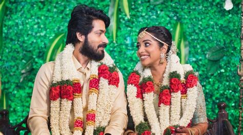 Harish Kalyan Ties The Knot With Narmada Udaykumar See Pics Tamil