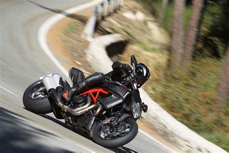The ducati diavel impressed mcn so much when it was released in 2011 that it won our machine of the year award that year. 2011 Ducati Diavel Carbon
