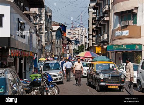 Mumbai Street in Fort ( Bombay ) India Taxi Car Stock Photo - Alamy