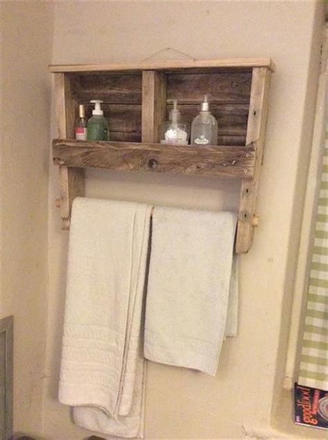 Diy Towel Rack And Shelf Made From Pallet Pallets Furniture Designs