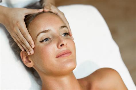 Facial Massage Nyc Natural Face Lift And Anti Aging Massage Face Glow