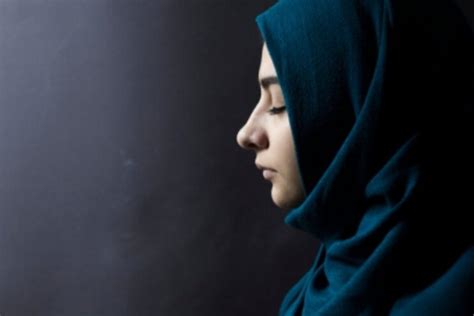 Sejak kematian suami tercinta ashraf sinclair, penghibur cantik bunga citra lestari teruk dikritik. Pentingnya Tempoh Iddah Bagi Seseorang Wanita, Antaranya ...