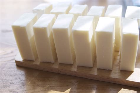 If you've ever wanted to try your hand at making soap, read on! Instructions on How to Make a Gentle Soap