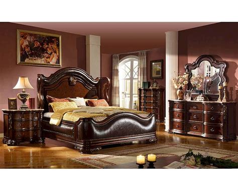 Buy luxury bedroom sets by homey design. Traditional Style Bedroom Set w/ Uphostered Bed MCFB3000SET