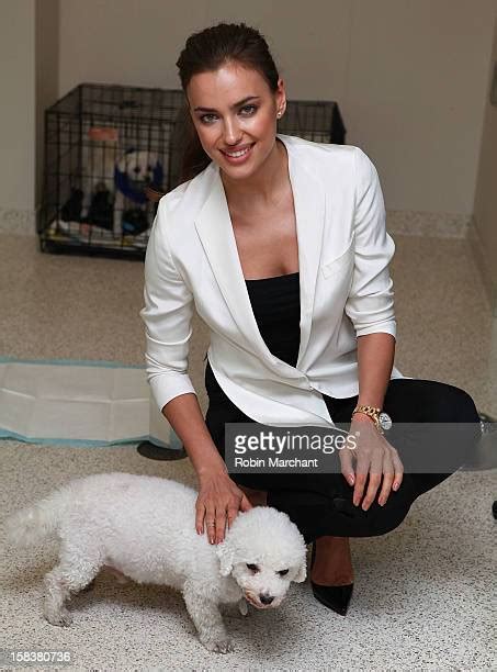Irina Shayk Spreads Holiday Cheer At With The Aspca Photos And Premium High Res Pictures Getty