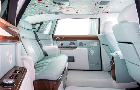 Internal Picture Of Rolls Ryce Rolls Royce Luxury Car Interior