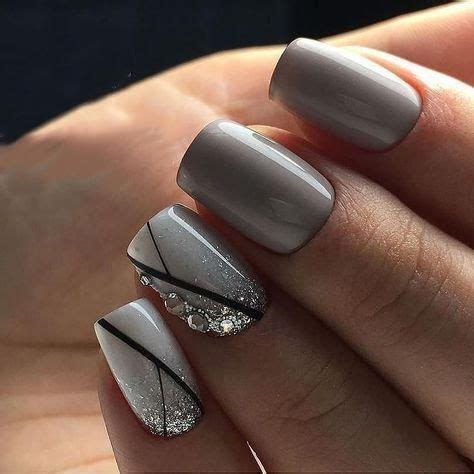 40 Examples Of Grey Silver Nails For A Cool Manicure