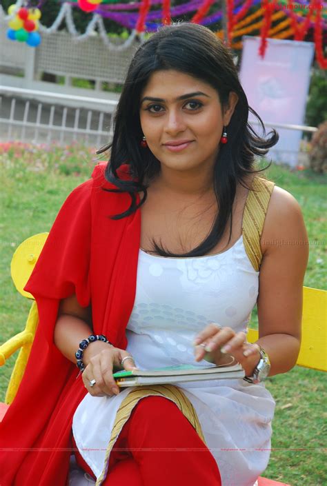 Manjulika Actress Photoimagepics And Stills 52730