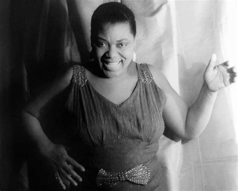 Tragic Facts About Bessie Smith The Empress Of The Blues