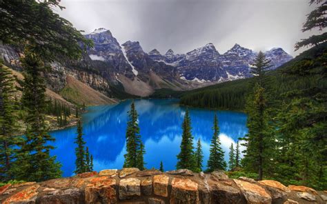 Moraine Lake In Canada Hd Wallpaper Background Image 1920x1200 Id701097 Wallpaper Abyss