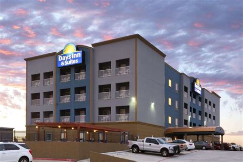 Days inn by wyndham hotel suites amman is placed a few minutes' drive from martyrs' memorial and museum. Days Inn & Suites by Wyndham, Galveston, TX - Booking.com