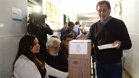 Galería de imágenes así votaron los candidatos y dirigentes en La Plata