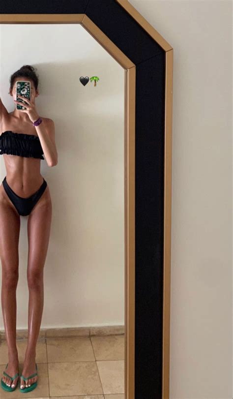 Vvs Bikinis Swimwear Selfie Body How To Wear Fashion Pictures Bathing Suits