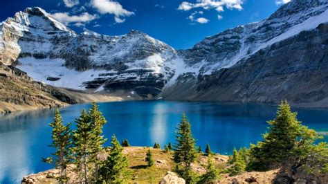 Beautiful Blue Mountain Lake Download Hd Wallpapers And Free Images