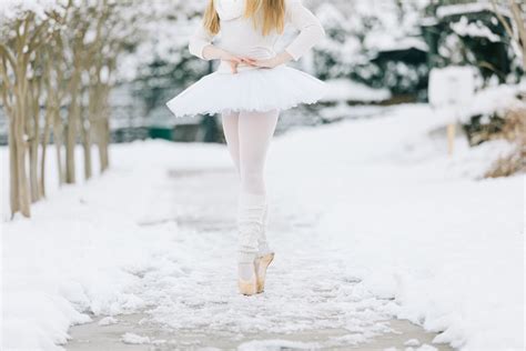 How To Shoot A Dancer In The Snow Ballet Dancer Snow Day Dance