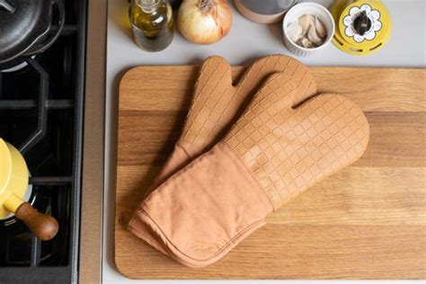 The Best Oven Mitts And Pot Holders Reviews By Wirecutter