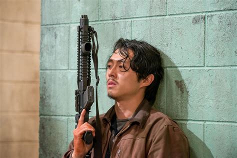 The Walking Dead Season 7 Glenn Actor Steven Yeun On His Personal