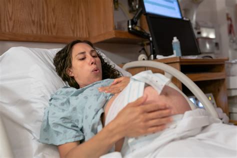 C Section Vs Vaginal Birth The Difference And Which Is Best For You