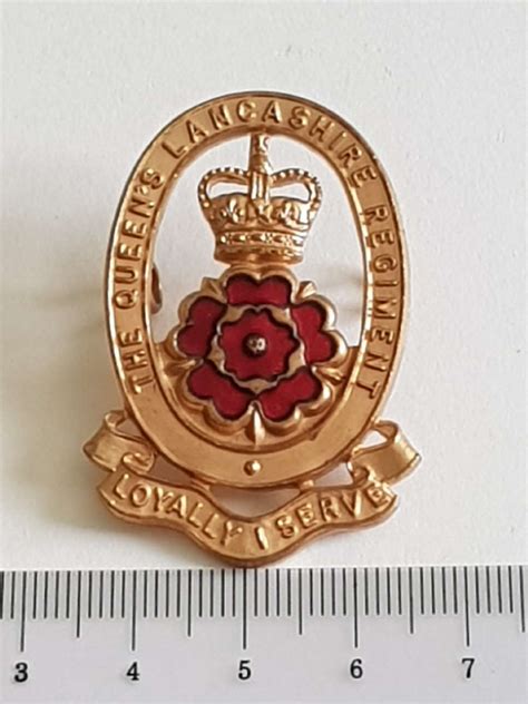 Queens Lancashire Regiment Cap Badge Trade In Military